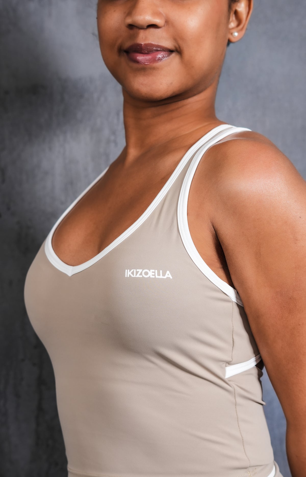 Open-back cut Top